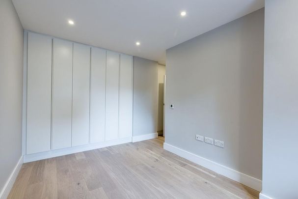 2 bedroom ground floor flat to rent - Photo 1