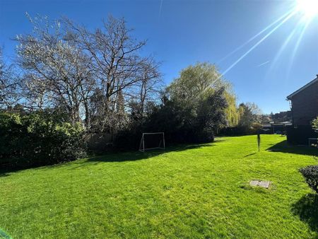 2 bedroom property to rent - Photo 2