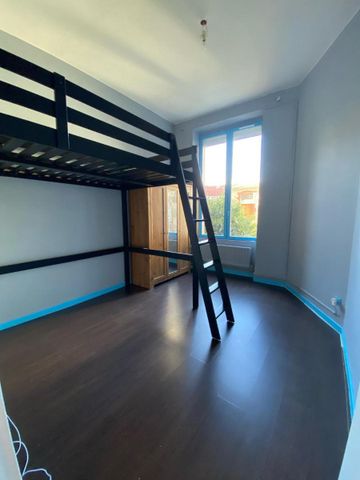 Location Appartement 3 pièces 67m² ST ETIENNE 42000 - Photo 3