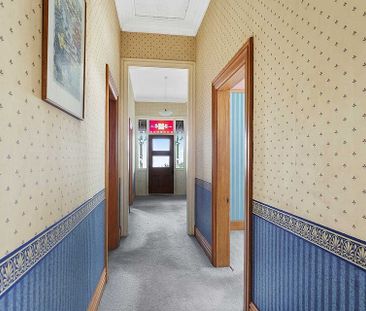 Walk to city with fantastic seaview - Photo 4