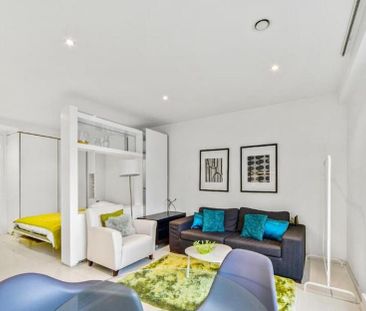 Studio to rent - Photo 1