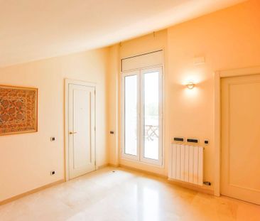 Luxury penthouse for rent in Sitges, Catalonia - Photo 4