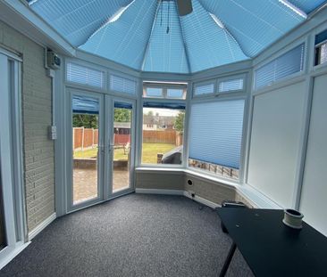3 bedroom House To Let - Photo 3