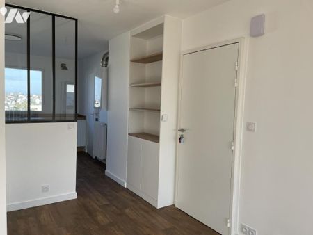 A LOUER VANNES TRUSSAC T4 75 m² REFAIT A NEUF LIBRE - Photo 3