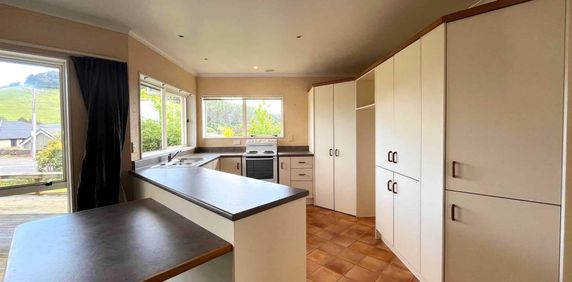 Spacious and Sunny in Kamo - Photo 2