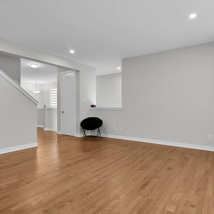 For Lease - 334 Falsetto Street, Orleans - Convent Glen and Area, Ontario - Photo 1