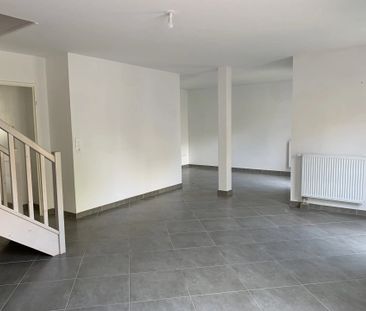 Location Maison 3 pièces 86 m2 à Pourcieux - Photo 1