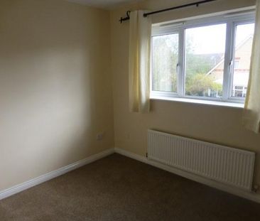 2 bedroom semi-detached house to rent - Photo 4