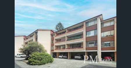 Perfectly Renovated 2 Bedroom Apartment in the heart of MASCOT - Photo 5