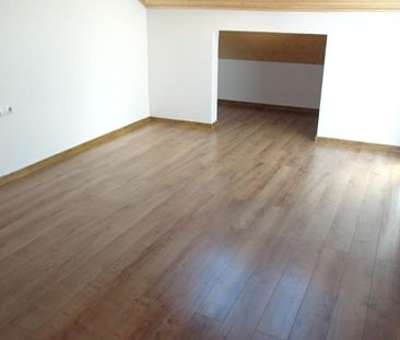 Inchiriez apartament in Vila, Deva, ultracentral, curte comuna, - Fotografie 3
