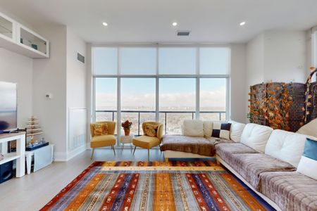 For Lease - 56 Annie Craig Drive Unit# UPH05, Toronto, Ontario - Photo 3