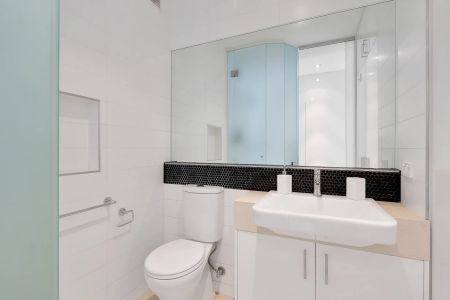 STUDIO GEM - LOCATED IN THE HEART OF SANDRINGHAM! - Photo 5