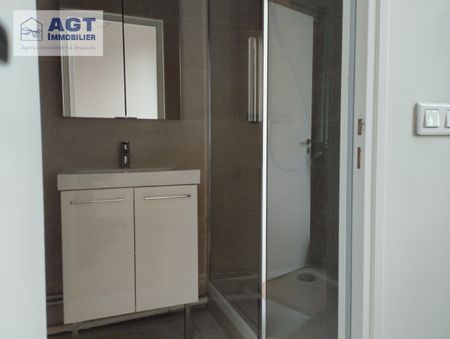Location Appartement 2 pièces 34m² BEAUVAIS 60000 - Photo 2