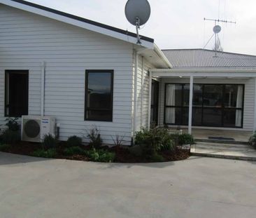 Spacious Rural Living - Photo 4