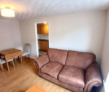 1 Bed Flat, Ardmore Close, NG2 - Photo 1
