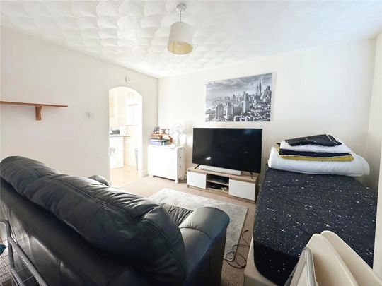 1 bedroom flat to rent - Photo 1