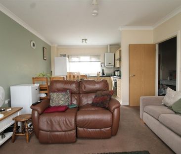 Oaktree Court, Yaxley, Peterborough - Photo 2