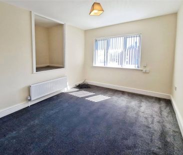 3 bedroom end of terrace house to rent - Photo 5