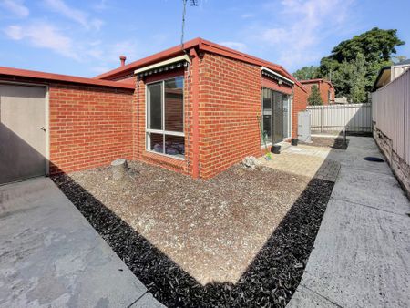 3/16 Dooley Street, North Bendigo - Photo 2