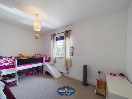 4 bedroom detached house to rent - Photo 5