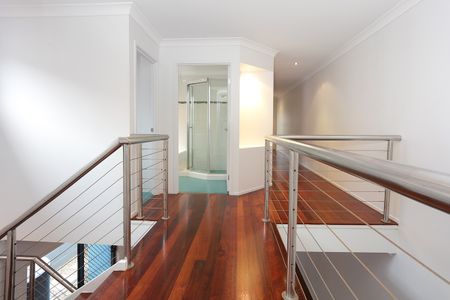 1/89 Johnston Street, Southport QLD 4215 - Townhouse For Rent | Domain - Photo 5