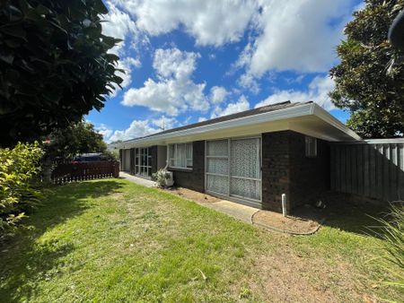 3 Bedroom House in Handy Location - Photo 5
