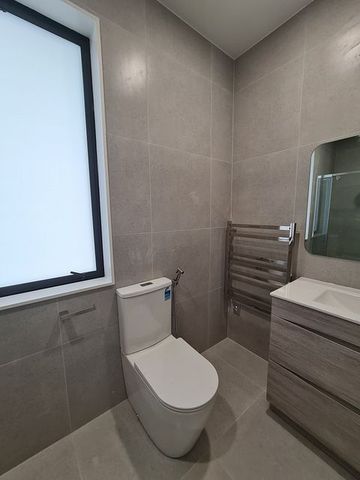 Maintenance Free 2 Bedroom Home - Photo 5