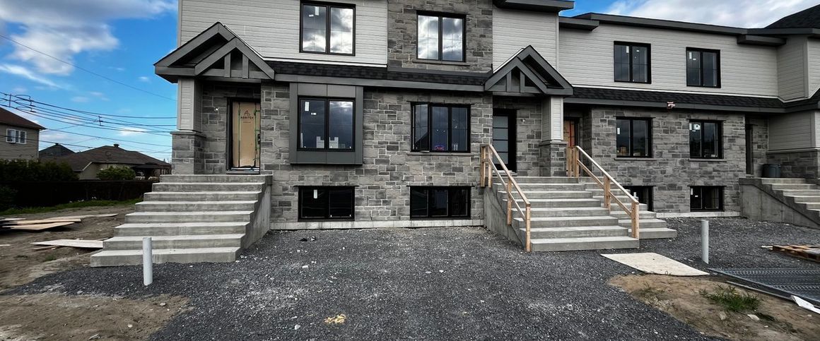 À louer / Maison à étages - Photo 1