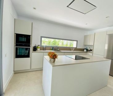 Marbella, Andalusia 29603 - Photo 3