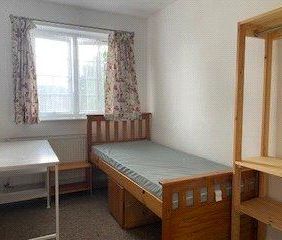 5 bedroom semi-detached house to rent - Photo 1