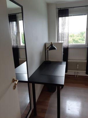 Prästgårdsängen, Göteborg - Photo 1