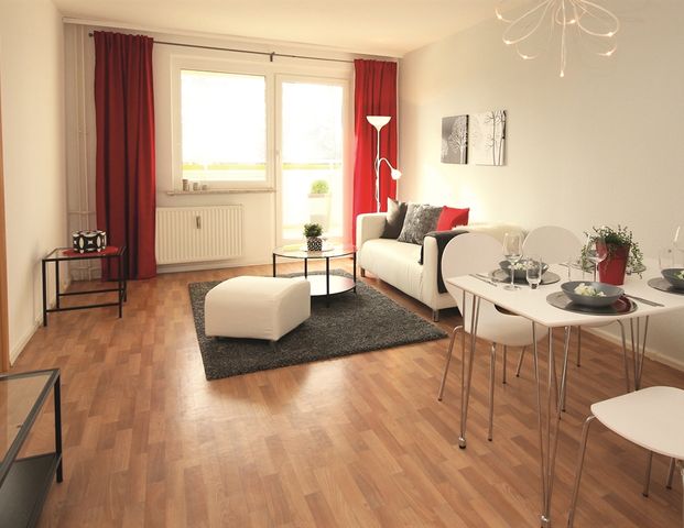 Schöne 3-Raum-Wohnung mit allem was das Herz begehrt - Photo 1