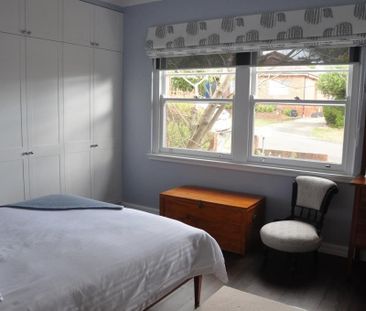 Charming 3 Bedroom Home - Photo 6