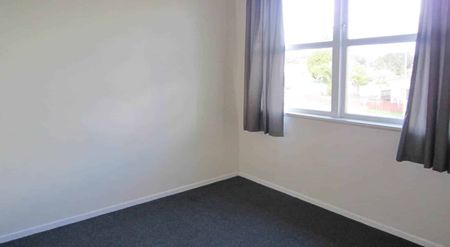 NEAT AND TIDY 4 BEDROOM HOME - Photo 5