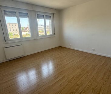 Appartement à proximité de la gare d'HAZEBROUCK Appartement de type... - Photo 5