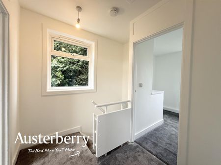 Knype Way, Newcastle - Photo 3