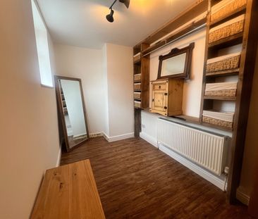 2 Bed Flat, Woodhouse Hill Road, LS10 - Photo 4
