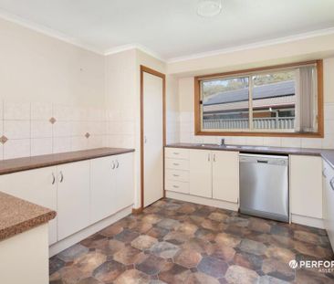 6A Chelsea Place, Alfredton VIC 3350 - House For Rent | Domain - Photo 1