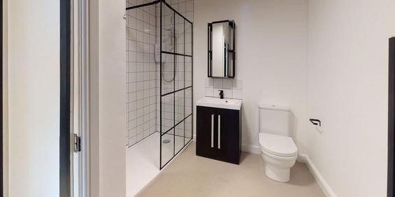 3 bedroom flat to rent - Photo 3