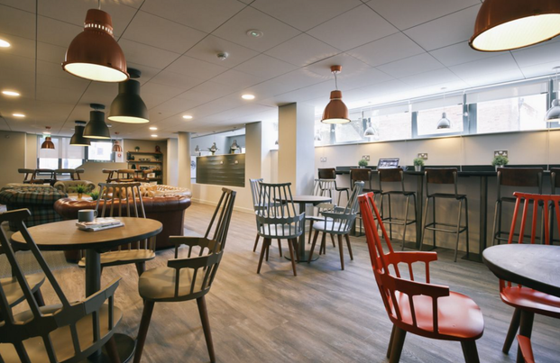 1 bedroom in a house share to rent - Photo 1