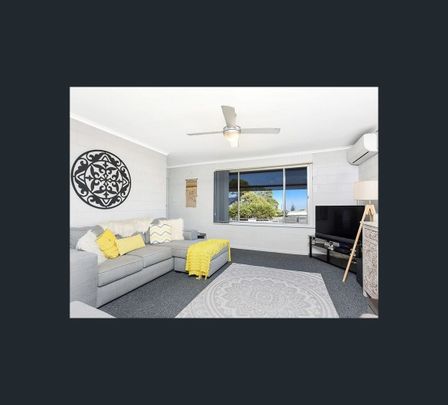 2/10 Neville Avenue, Christies Beach, SA 5165 - Photo 1