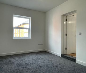 1 bedroom apartment to let - Photo 2