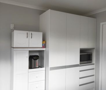 Live the Easy City Fringe Lifestyle - Photo 2