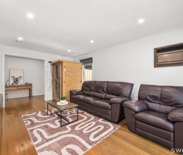 Cosy and neat three bedroom house in quiet and convenient location - Photo 1