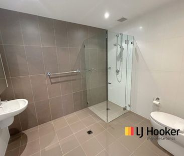 MODERN & SPACIOUS 2 BEDROOM + 2 BATHROOM APARTMENT WITH STUDY NOOK. - Photo 5