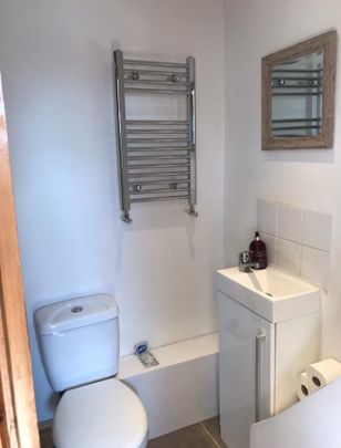 Room in a Shared House, Osterley Gardens, CR7 - Photo 1