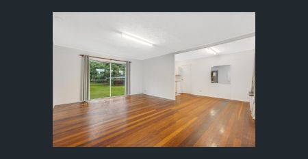 MODEST COTTAGE ON LARGE FLAT BLOCK - Photo 3