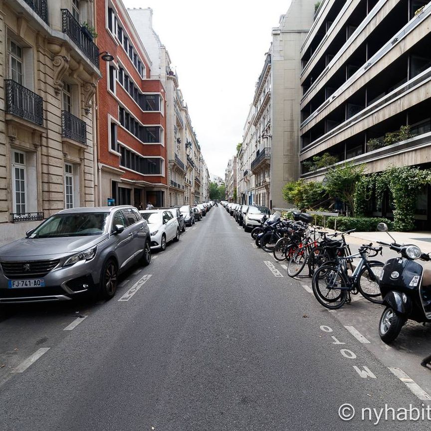 Logement à Paris, Location meublée - Photo 1