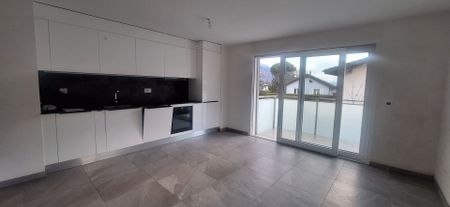 Beautiful 2.5 room apartment on the ground floor for rent in Conthey - Photo 2