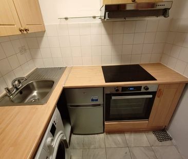 1 Bed Flat, Hanger Lane, W5 - Photo 6